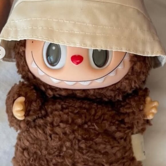 RARE still in packaging Labubu *NWT* - Picture 4 of 4